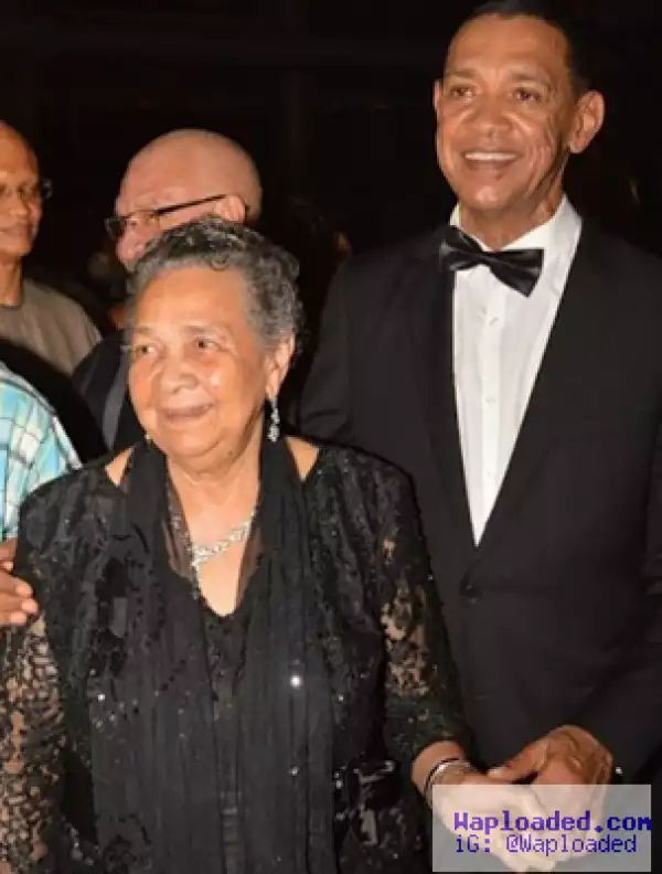 Photos: Ben Bruce Gives His Mother A Kiss At His Birthday Party